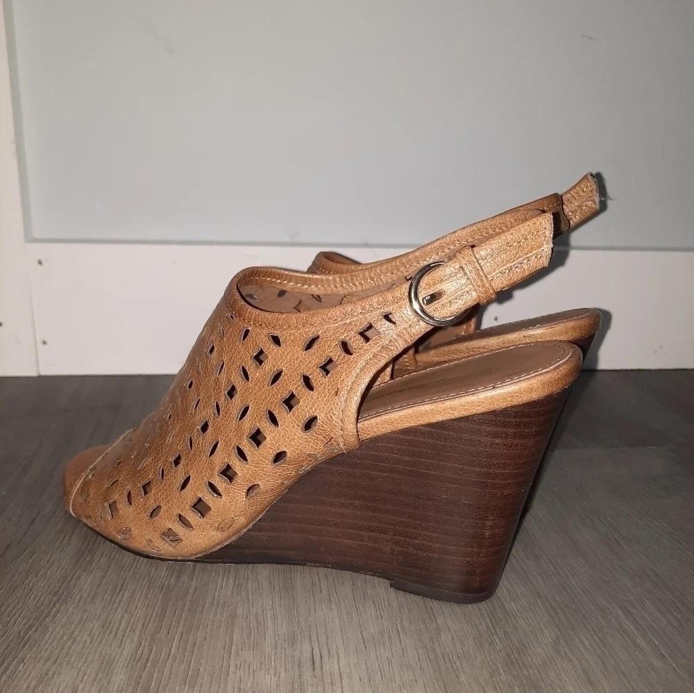 Tommy Bahama Cayman Slingback Leather Cutout Wedge Heels